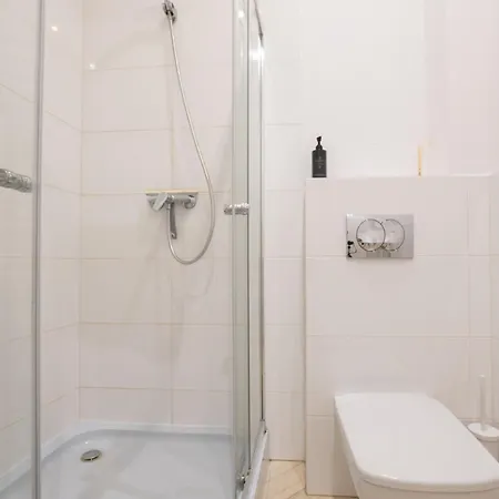 Apartmán Z Parkingiem Aleja Niepodleglosci By Alqueen